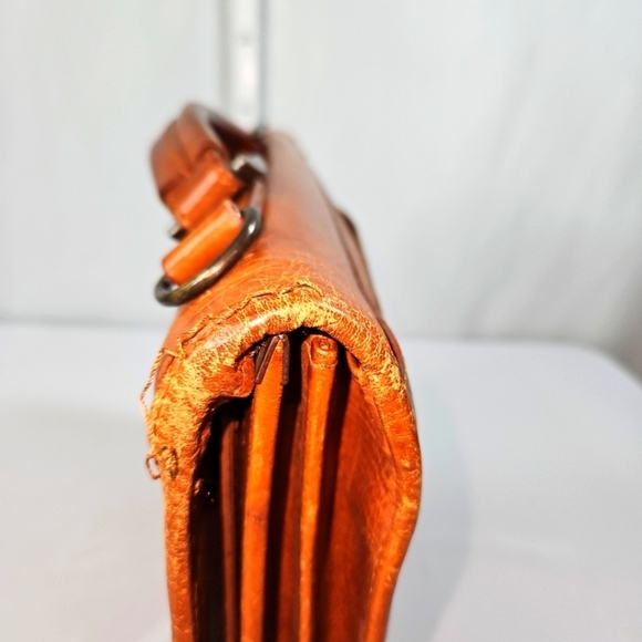 Condotti 100% Leather Handmade Briefcase - Picture 8 of 10